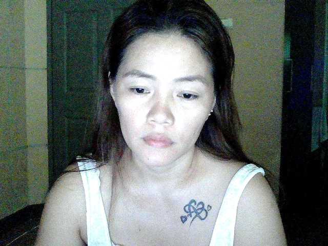 Wildhotsinglemom69 from BongaCams