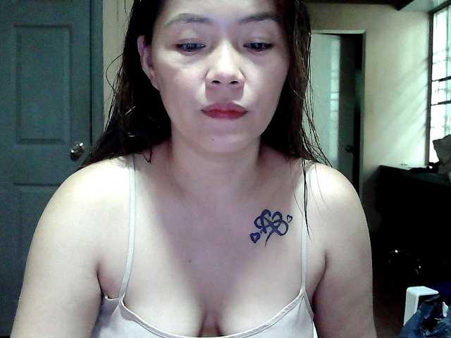 Wildhotsinglemom69's BongaCams show and profile