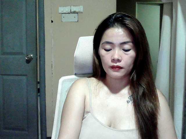 Wildhotsinglemom69's BongaCams show and profile