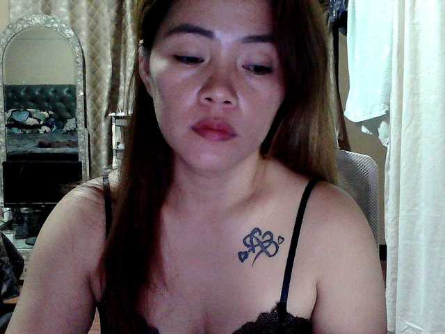 Wildhotsinglemom69's BongaCams show and profile