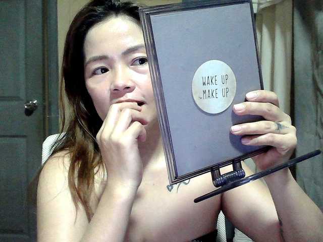 Wildhotsinglemom69 live cam