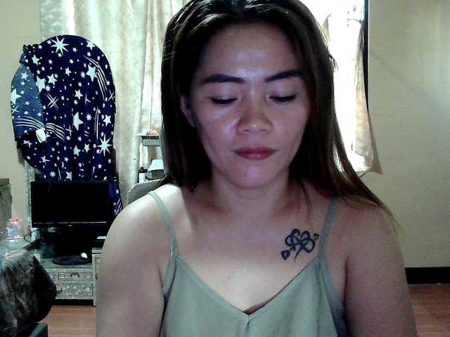 Wildhotsinglemom69's BongaCams show and profile