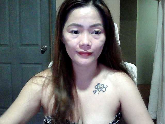 Wildhotsinglemom69's BongaCams show and profile