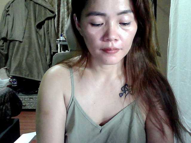 Wildhotsinglemom69's BongaCams show and profile