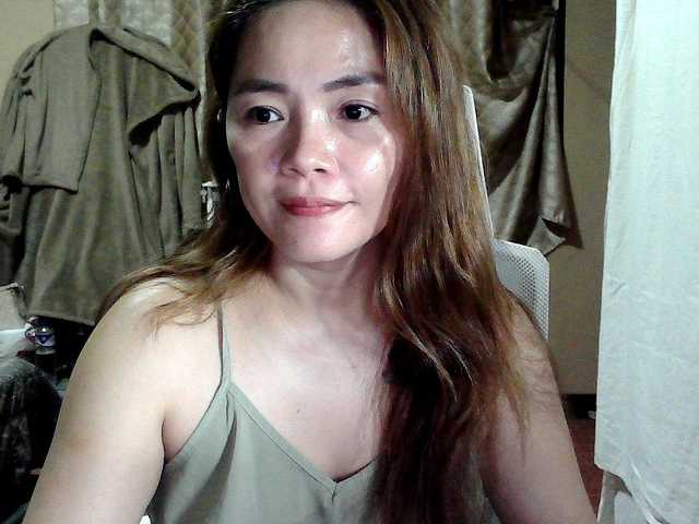 Wildhotsinglemom69's BongaCams show and profile