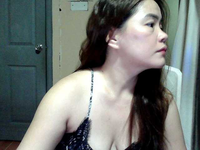 Wildhotsinglemom69 webcam bongacams model stream image