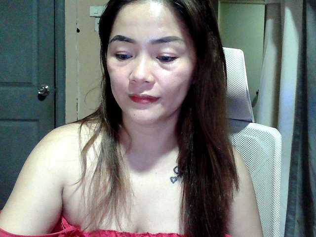 Wildhotsinglemom69 Live Cam on BongaCams