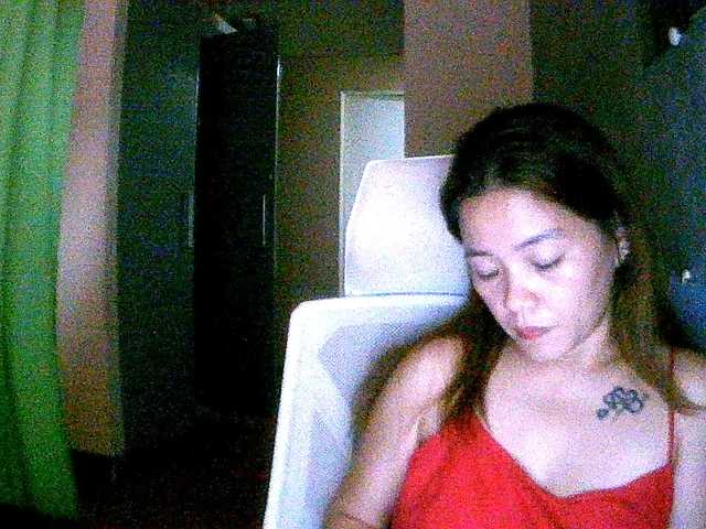 Wildhotsinglemom69's BongaCams show and profile