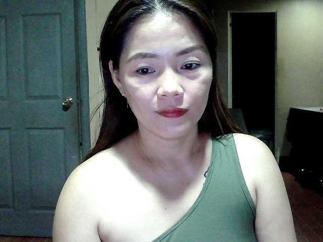 Wildhotsinglemom69's BongaCams show and profile