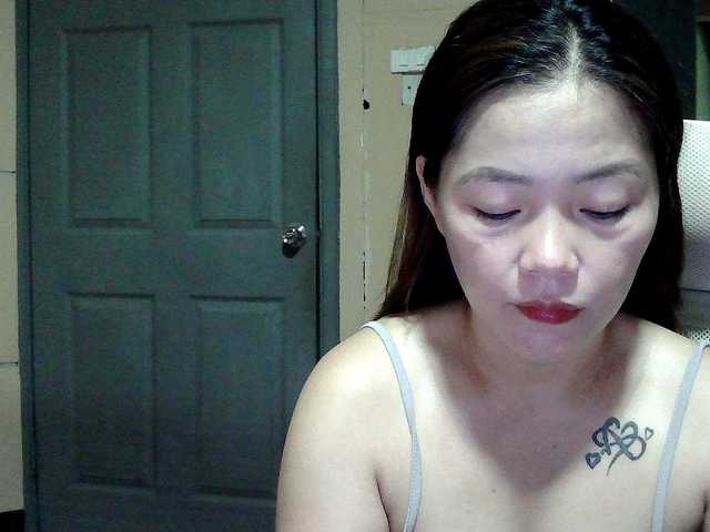 Wildhotsinglemom69's BongaCams show and profile