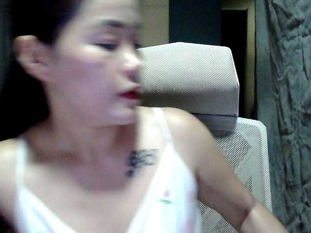 Wildhotsinglemom69 from BongaCams is Freechat