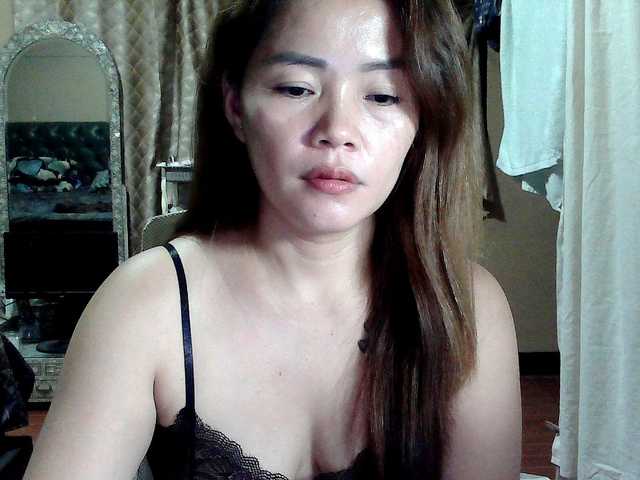 Wildhotsinglemom69's BongaCams show and profile