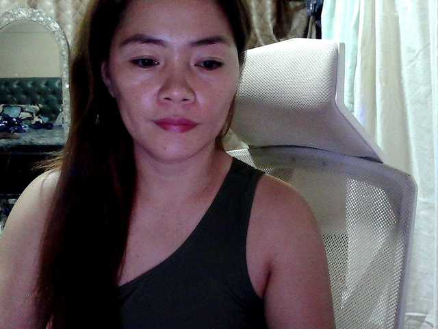 Wildhotsinglemom69's BongaCams show and profile