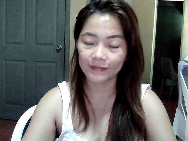 Wildhotsinglemom69 webcam