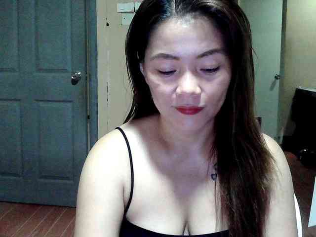 Wildhotsinglemom69 webcam