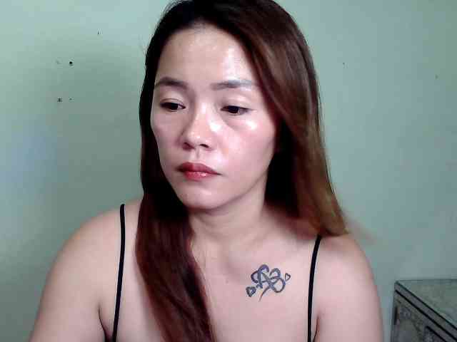 Wildhotsinglemom69 webcam