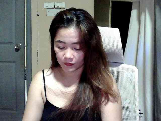 Wildhotsinglemom69 webcam