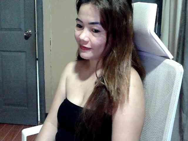 Wildhotsinglemom69 webcam