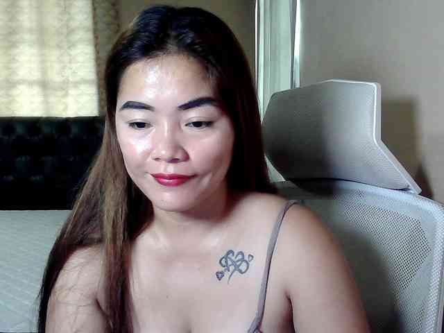 Wildhotsinglemom69 webcam