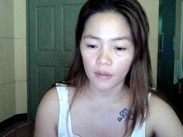 Wildhotsinglemom69 webcam