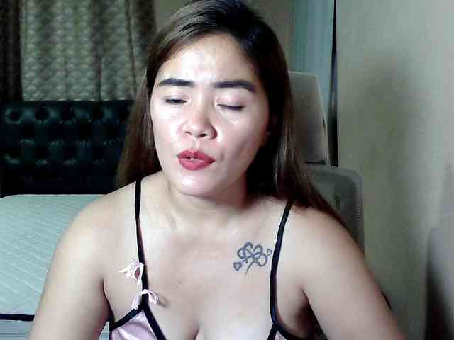 Wildhotsinglemom69 webcam