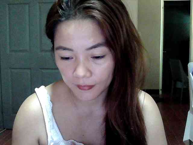 Wildhotsinglemom69 webcam