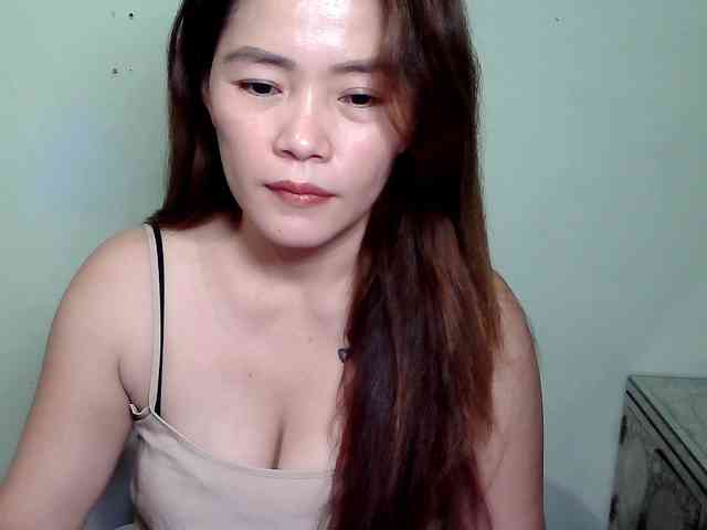 Wildhotsinglemom69 webcam