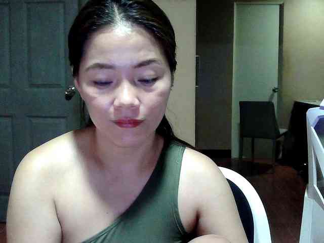 Wildhotsinglemom69 webcam