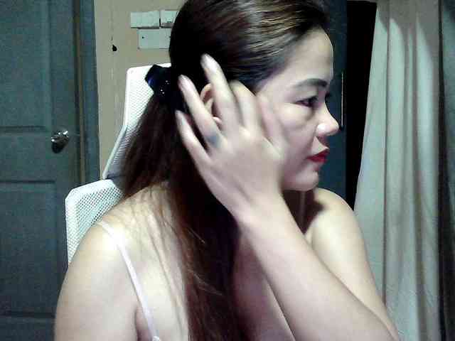 Wildhotsinglemom69 webcam