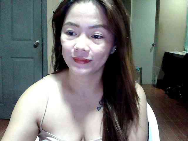 Wildhotsinglemom69 webcam