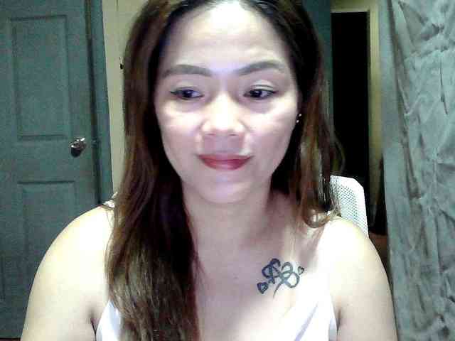 Wildhotsinglemom69 webcam