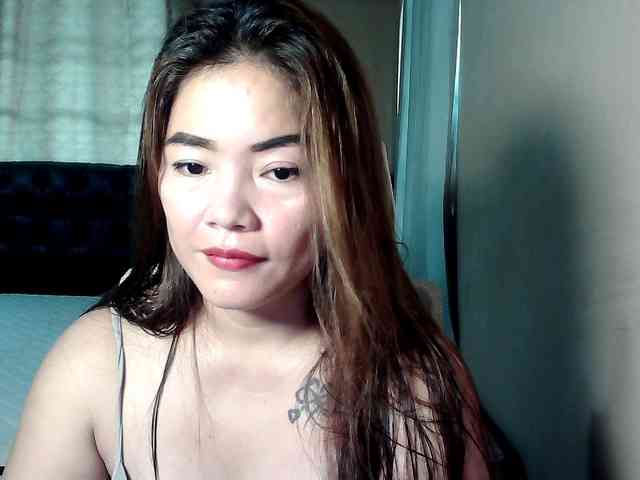 Wildhotsinglemom69 webcam