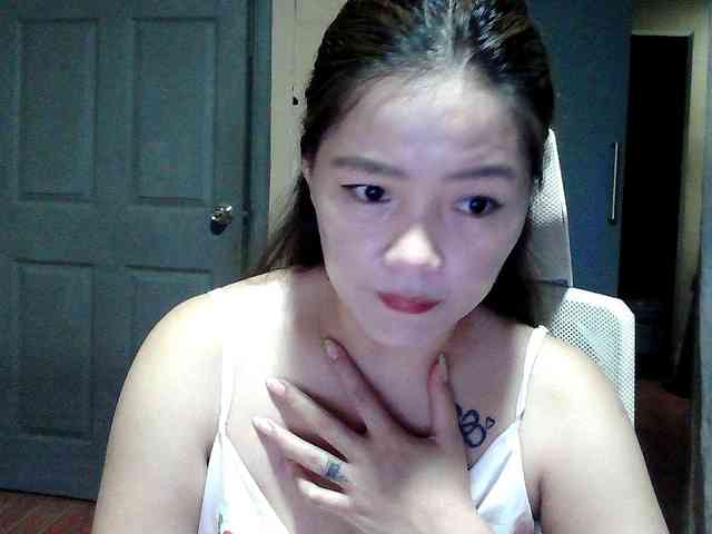 Wildhotsinglemom69 webcam