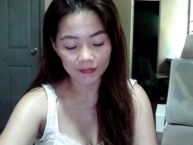 Wildhotsinglemom69 webcam