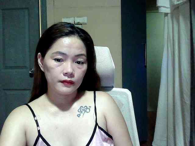 Wildhotsinglemom69 webcam