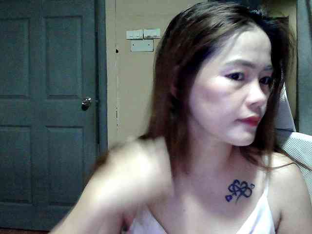 Wildhotsinglemom69 webcam