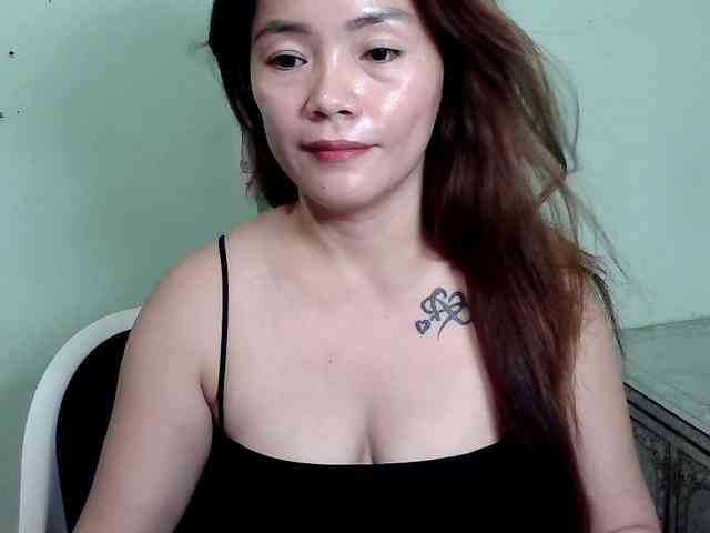 Wildhotsinglemom69 webcam