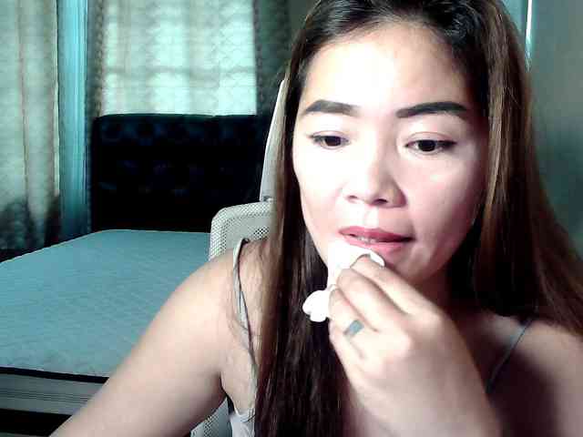 Wildhotsinglemom69 webcam