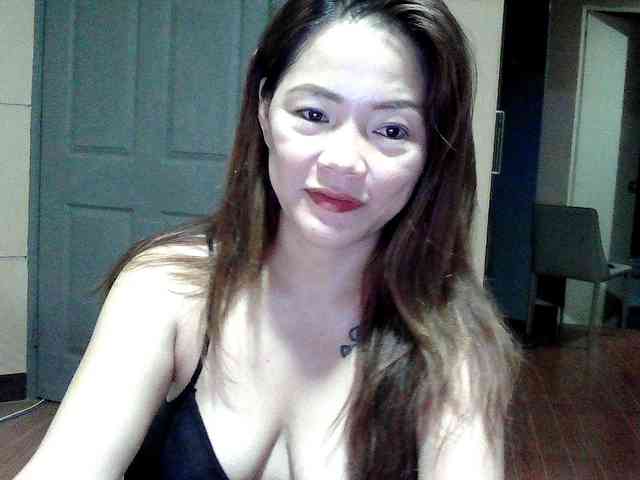 Wildhotsinglemom69 webcam