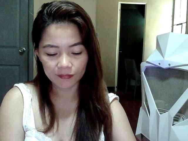 Wildhotsinglemom69 webcam