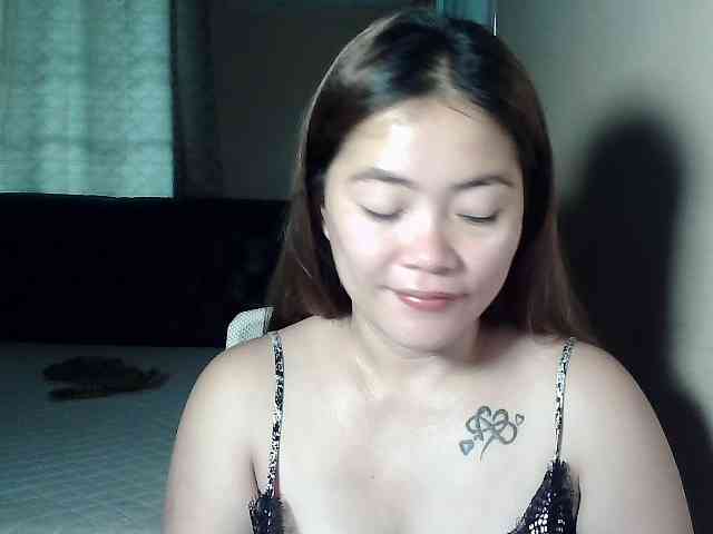 Wildhotsinglemom69 webcam