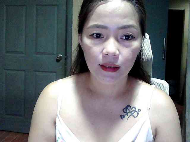 Wildhotsinglemom69 webcam