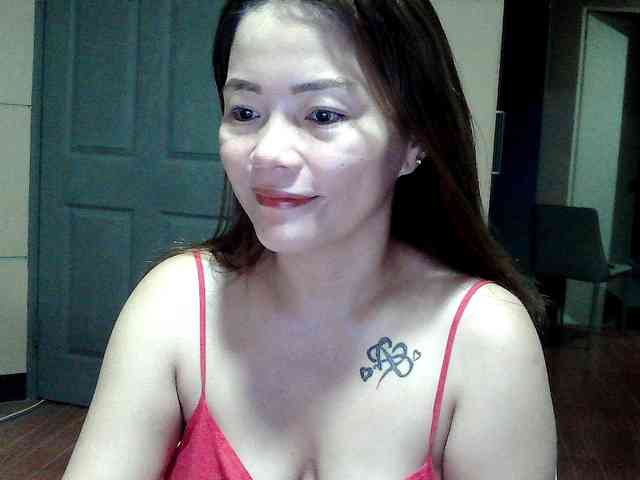 Wildhotsinglemom69 webcam