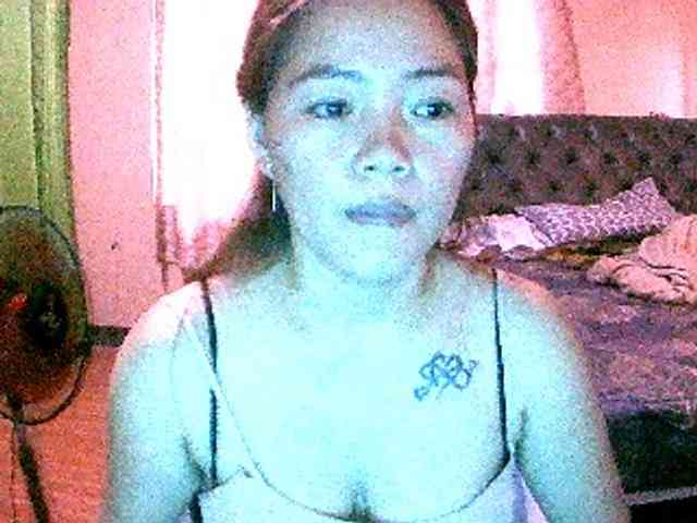 Wildhotsinglemom69 webcam