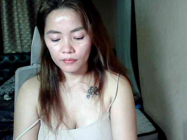 Wildhotsinglemom69 webcam