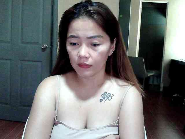 Wildhotsinglemom69 webcam