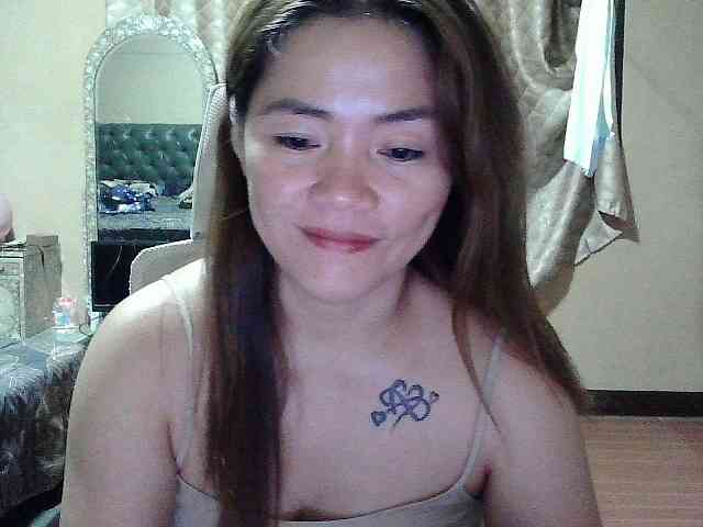 Wildhotsinglemom69 webcam