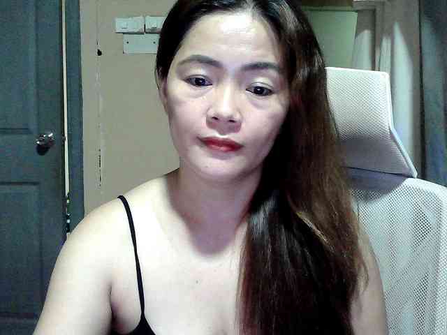 Wildhotsinglemom69 webcam