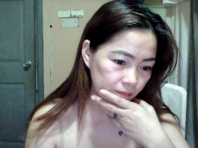 Wildhotsinglemom69 webcam