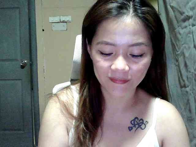 Wildhotsinglemom69 webcam